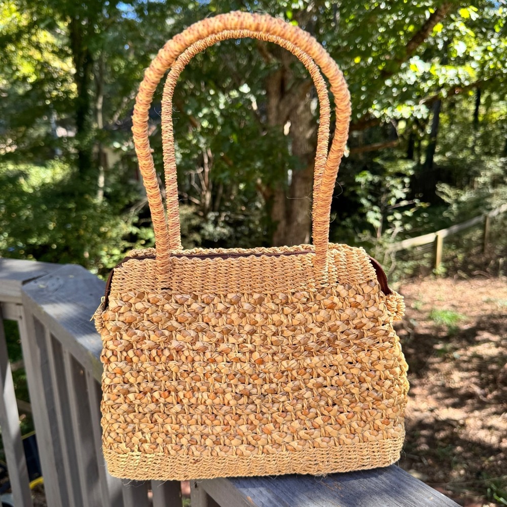 VTG Wicker Straw Rattan Woven Boho Two-toned Double Handle Cloth Lined Handbag